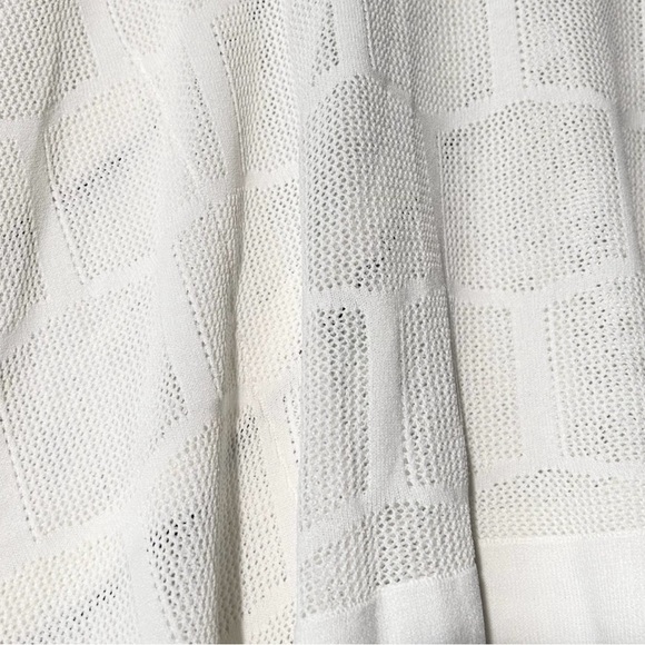 Bebe Boat neck Ruffles Hollow Out fluttered pullover shirt Size Small Petite - Picture 11 of 12